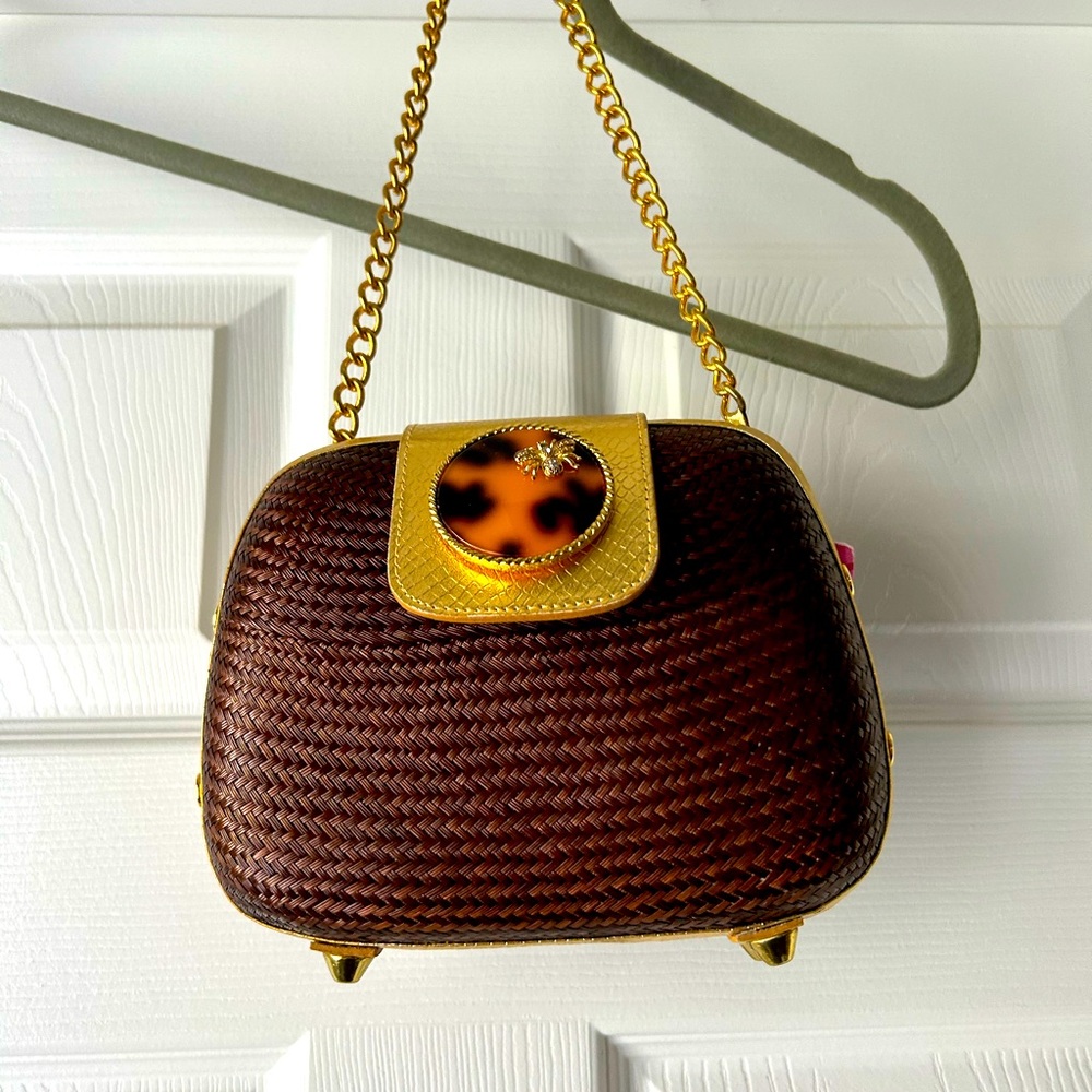 Lilly Pulitzer Brown Wicker clutch purse with fashionable bee detail